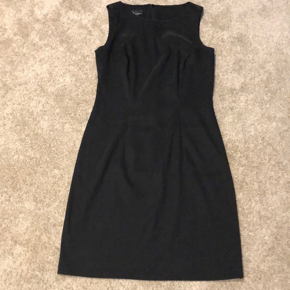 AB Studio Dresses & Skirts - Black shift dress